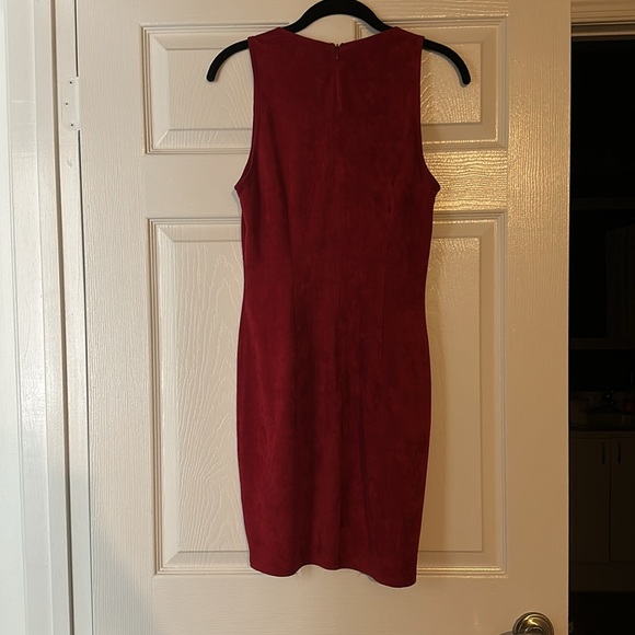 Velvet Deep V mini dress - Picture 2 of 2